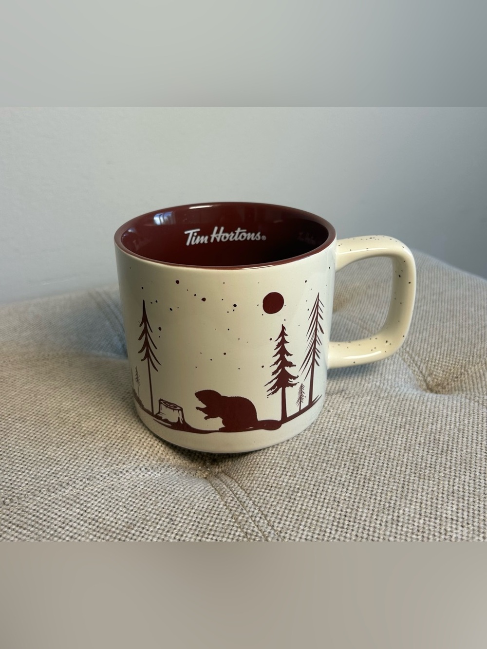 Tim Hortons 2019 Limited Edition Collectible Large Coffee Tea Mug Beaver 16 OZ
